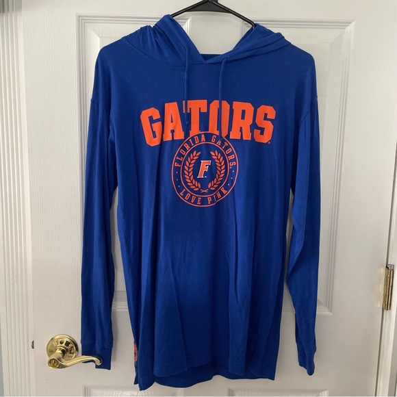PINK VS GATORS SWEATSHIRT - Picture 1 of 6